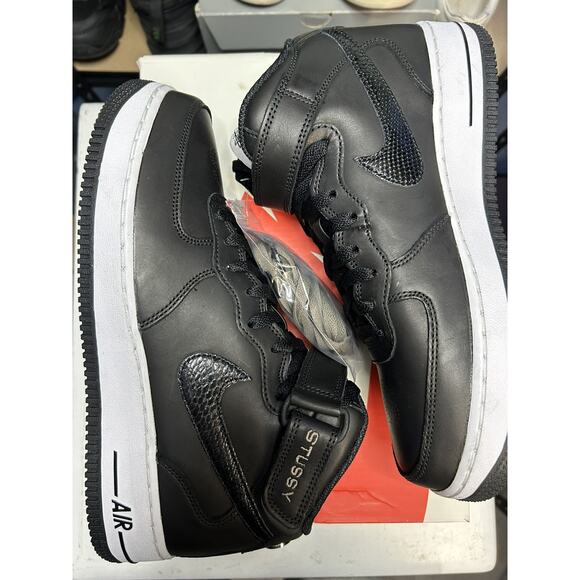 Nike Stussy x Air Force 1 \'07 Mid SP Black Snakeskin Leather DJ7840-001 Size 8.5 main image 5
